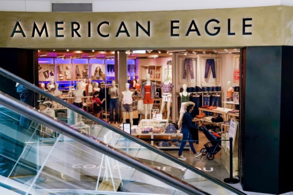 American Eagle shares slide 11% as flat margin outlook and weak namesake brand raise profit concerns